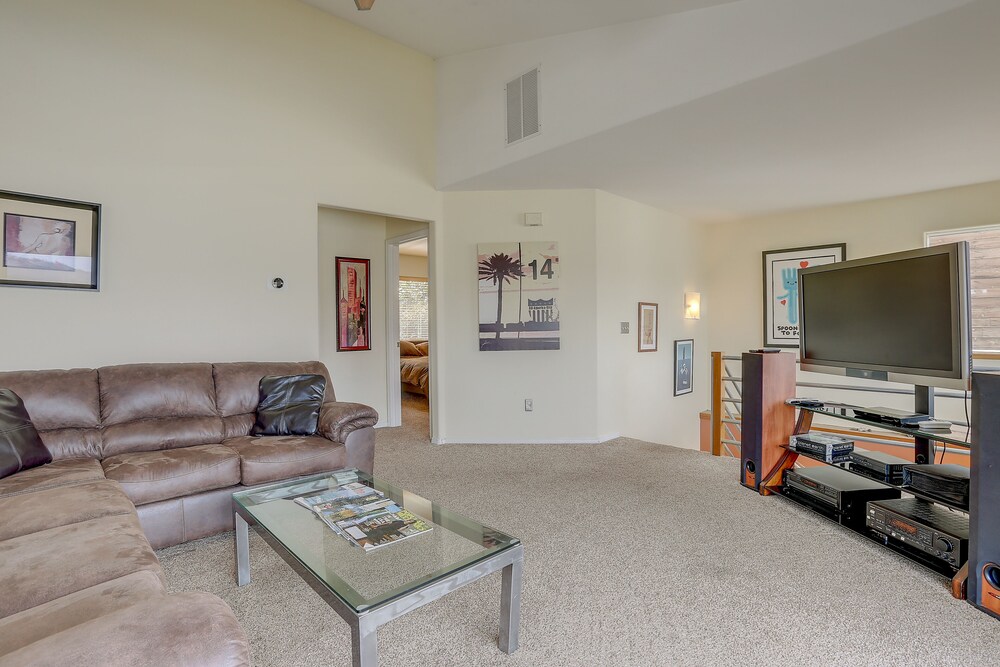 Kite Beach Lookout Newer Home Has Everything Including A C High Featured Image