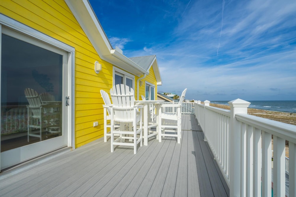 Big Bird - Gorgeous 7 Bedroom Oceanfront Home with a Private Pool, Private Walkw