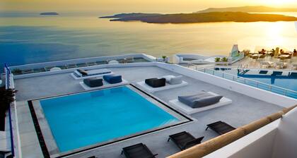 Amity Suites - Adults Only