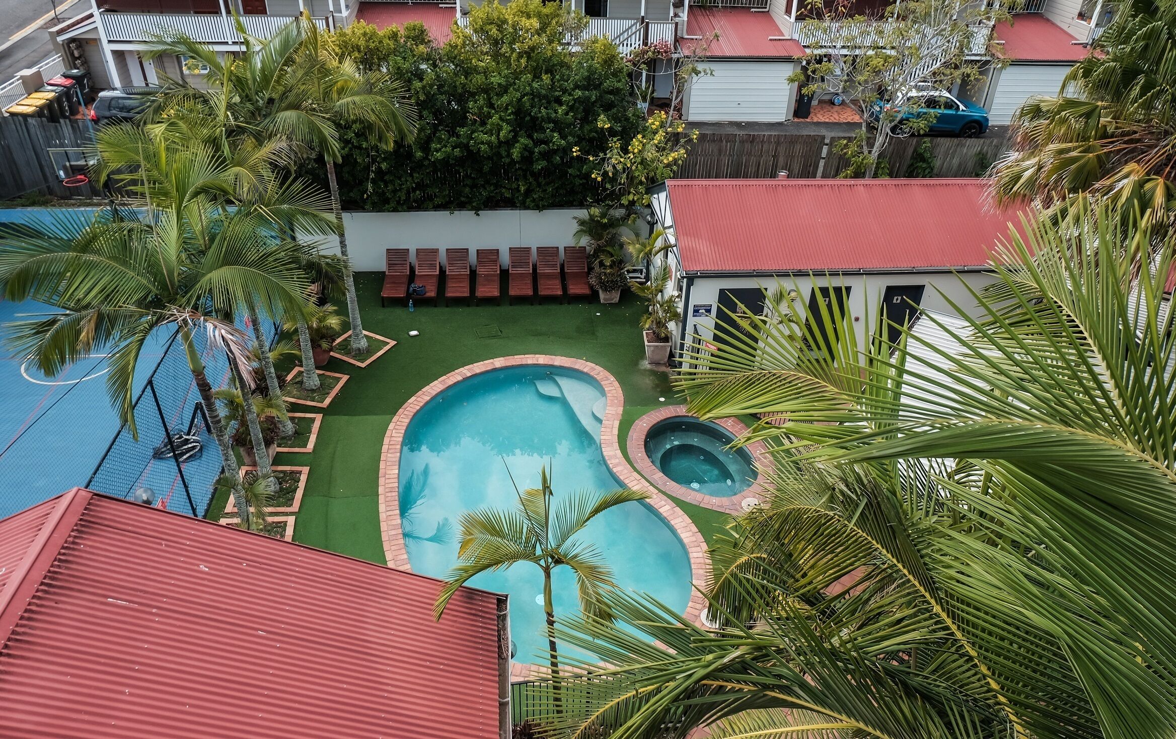 Brisbane Backpackers Resort - Group of 8