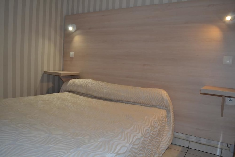 Hotel Concorde in Nîmes, France