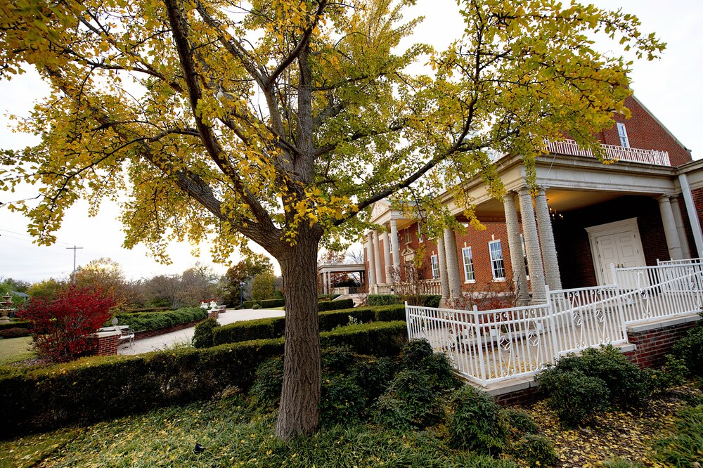 Dominion House in Guthrie Best Rates & Deals on Orbitz