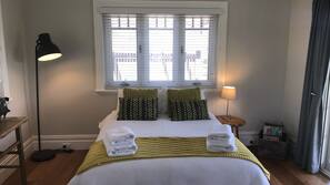 1 bedroom, iron/ironing board, linens
