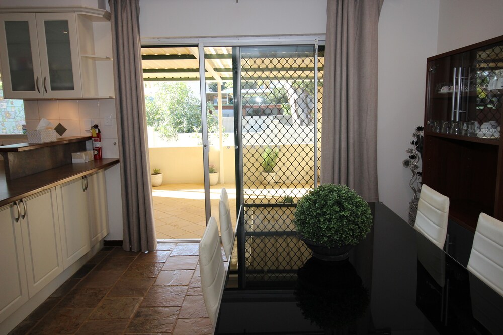 Swan View Family Home