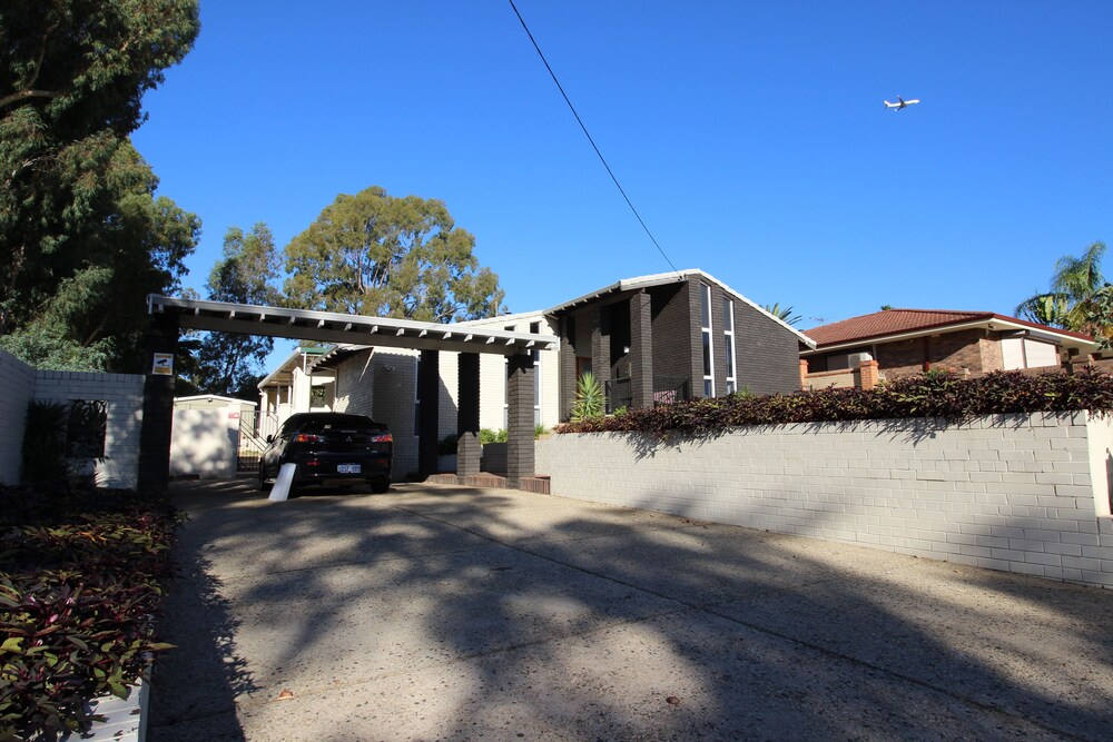 Swan View Family Home