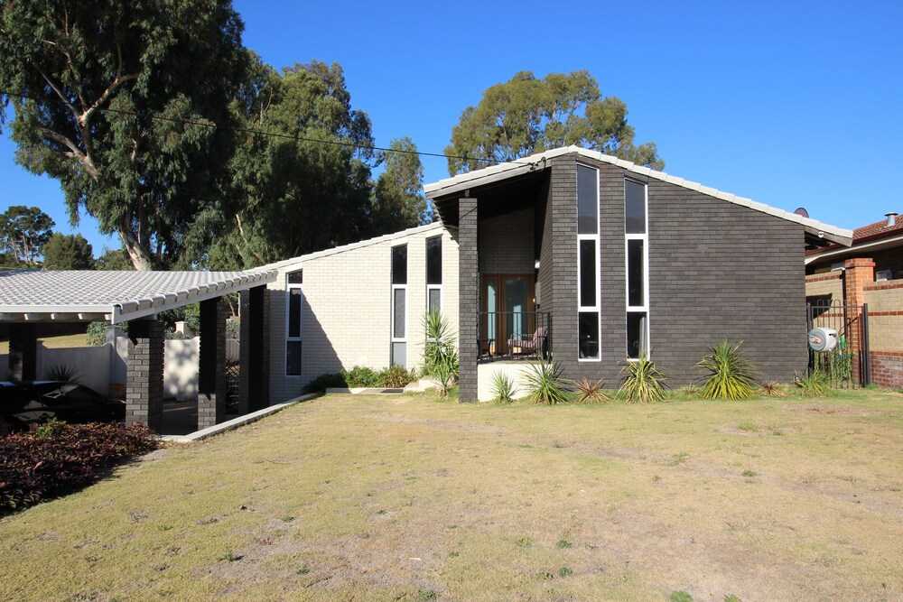 Swan View Family Home