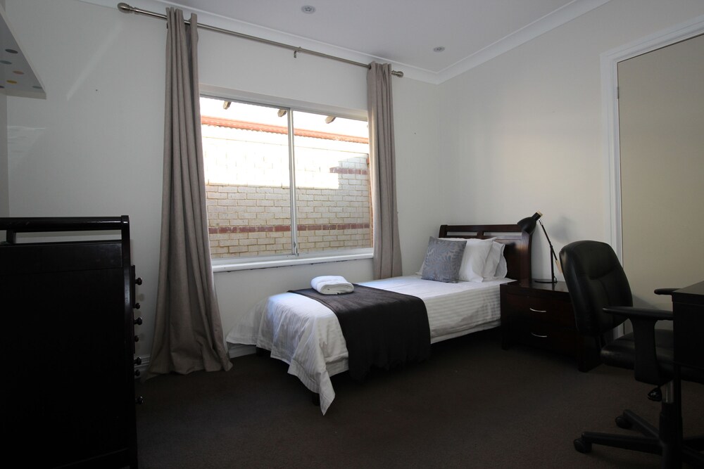Swan View Family Home