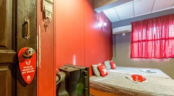ZEN Rooms Nabil Nabila Motel