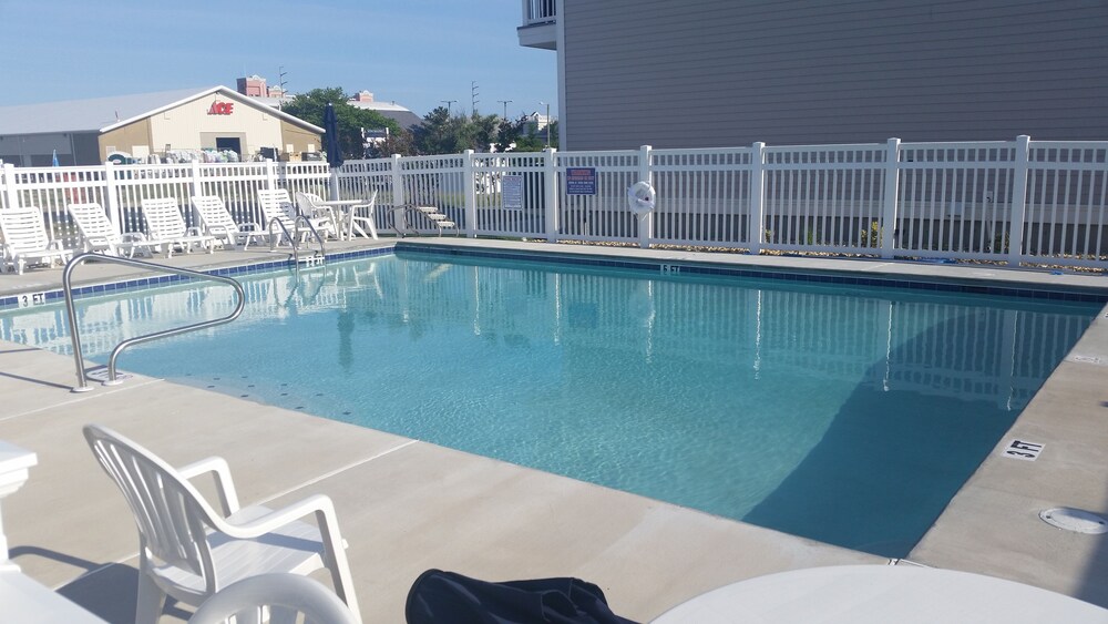 Brand New! 4- Br Bayside Townhome With Water View, 2 Blocks To Beach, Free WiFi