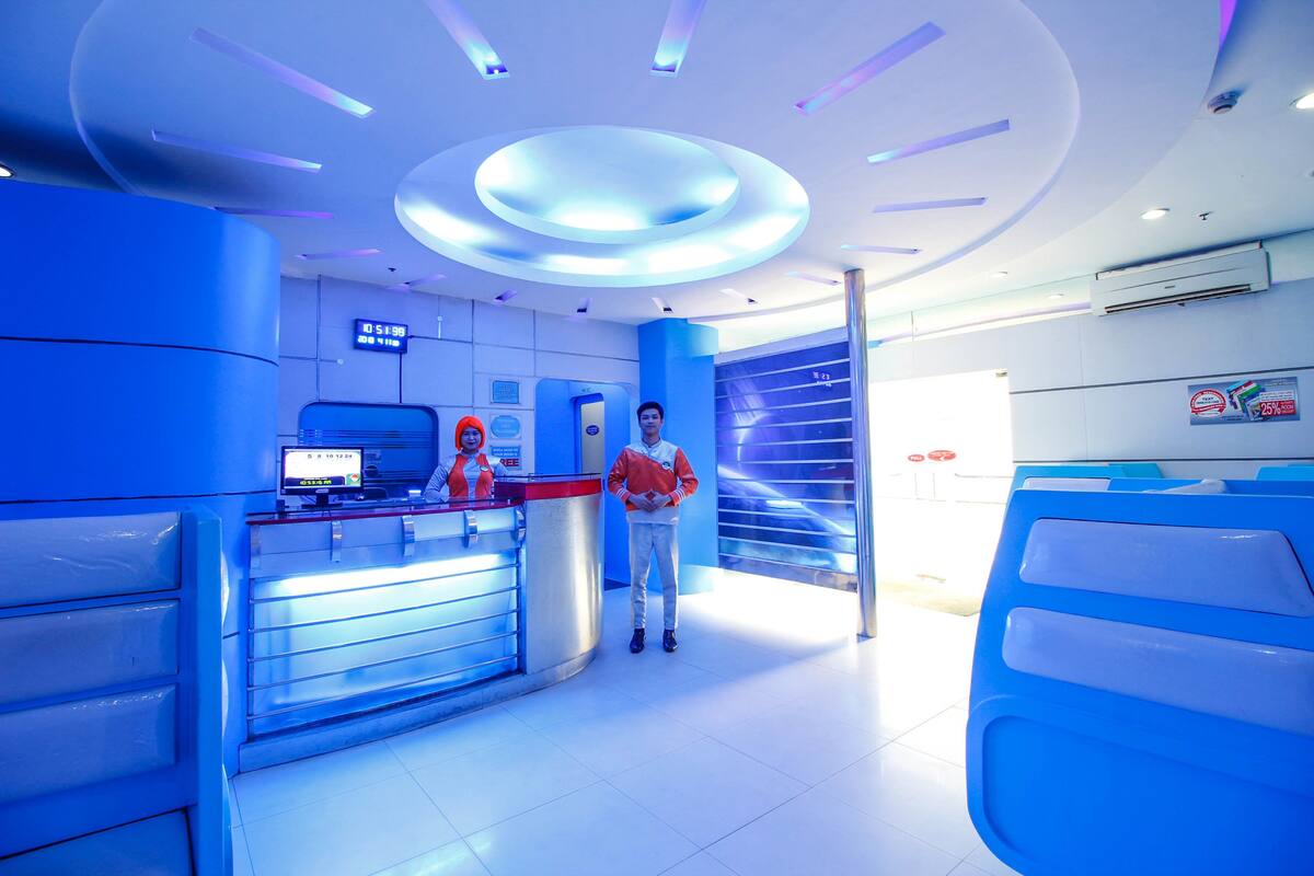 Astrotel Monumento (Manila, PHL) | Expedia.com.ph