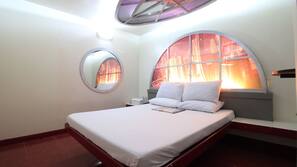 Desk, free WiFi, linens