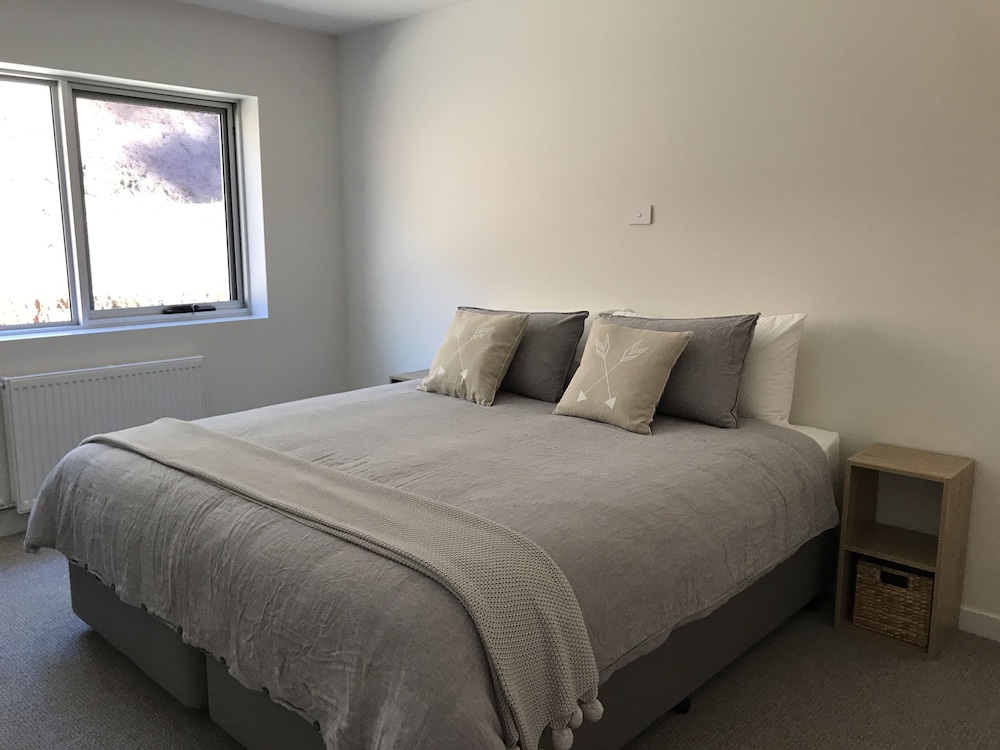 Spacious and Stylish Winter Accommodation Ideal for ski Holiday!