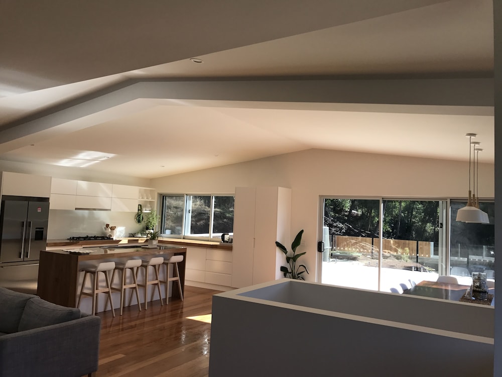Spacious and Stylish Winter Accommodation Ideal for ski Holiday!