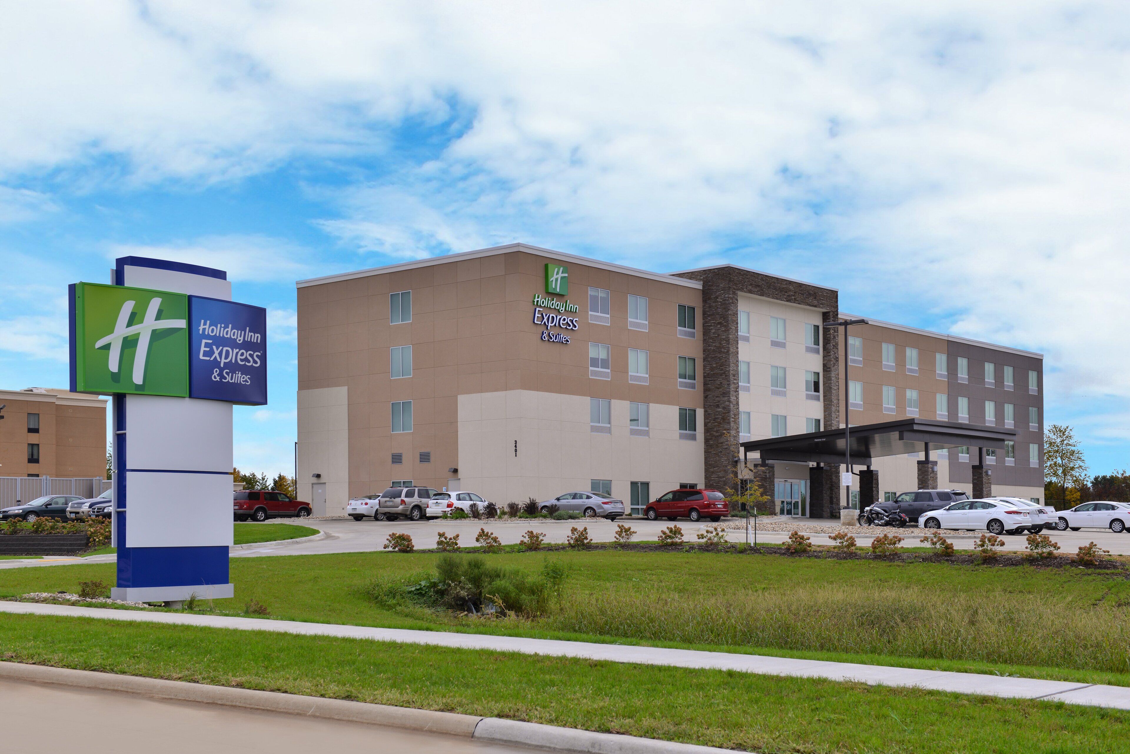 Holiday Inn Express Suites Marshalltown In Marshalltown Ia Expedia