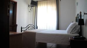 In-room safe, desk, soundproofing, free WiFi