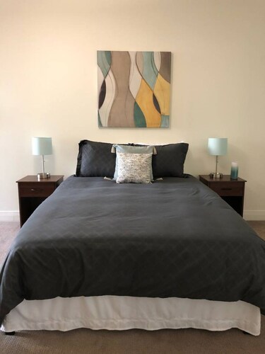 Check Expedia for Availability of Sophisticated One Bedroom Near Downtown