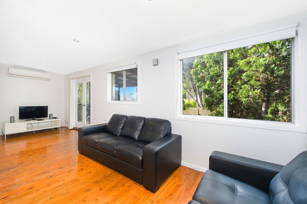 Bonny Beach House - With Pool