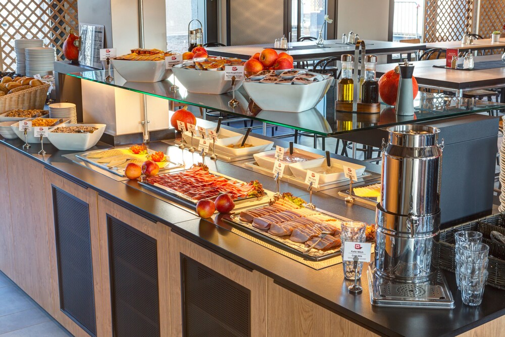 Foto - MEININGER Hotel Berlin Tiergarten