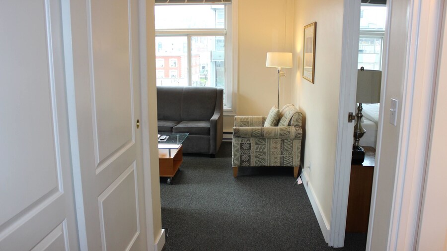 Washington Plaza Apartments