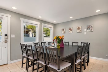 Seattle Vacation Home: The Milky Way