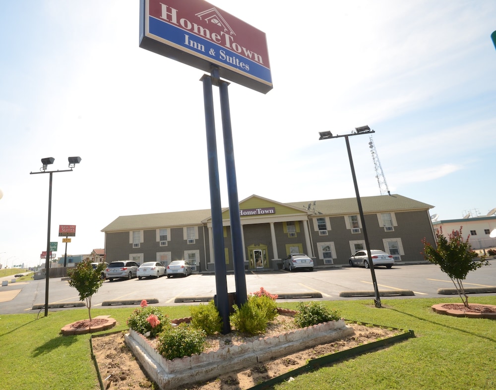 Hometown Inn & Suites