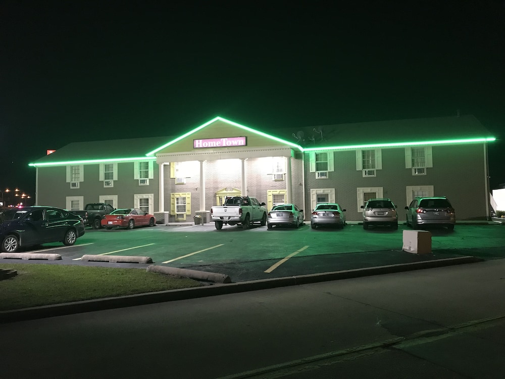 Hometown Inn & Suites