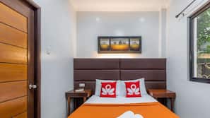 1 bedroom, desk, iron/ironing board, rollaway beds