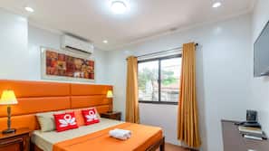 1 bedroom, desk, iron/ironing board, rollaway beds