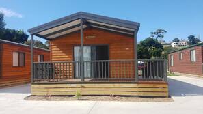 1 bedroom, iron/ironing board, free cribs/infant beds, free WiFi
