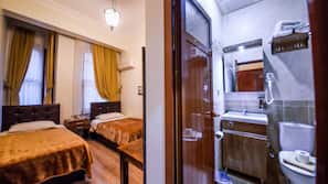 Premium bedding, desk, iron/ironing board, free WiFi