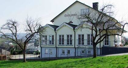 Wein & Gästehaus Rosenlay
