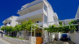 Vila Lacman Vila Lacman