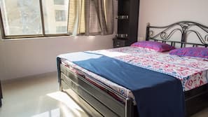 1 bedroom, linens