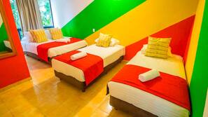 Frigobar, cofres nos quartos, roupa de cama
