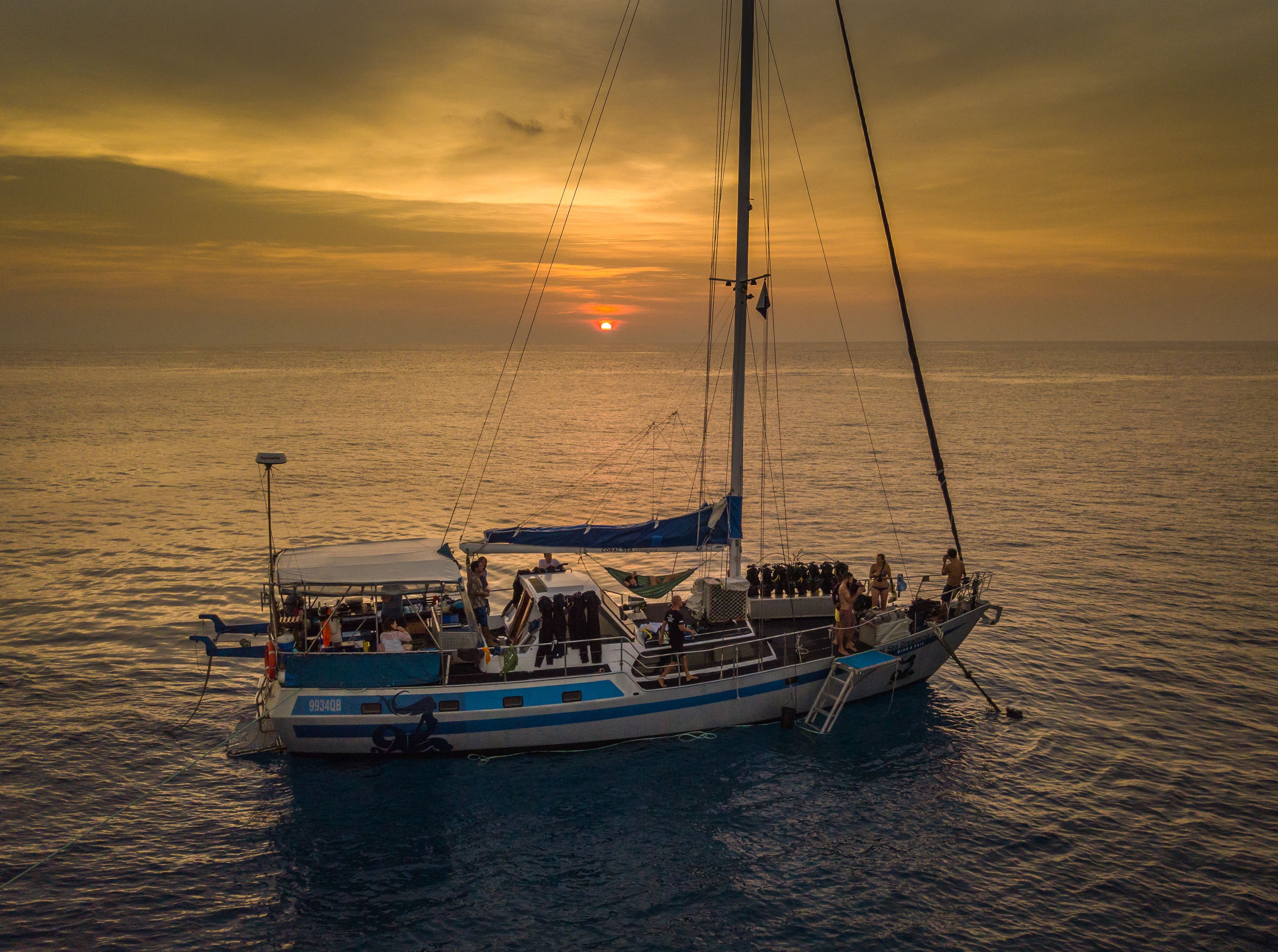 Coral Sea Dreaming Dive and Sail