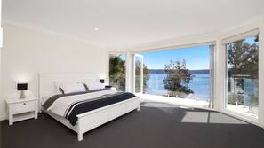 5 bedrooms, iron/ironing board, free cribs/infant beds, free WiFi