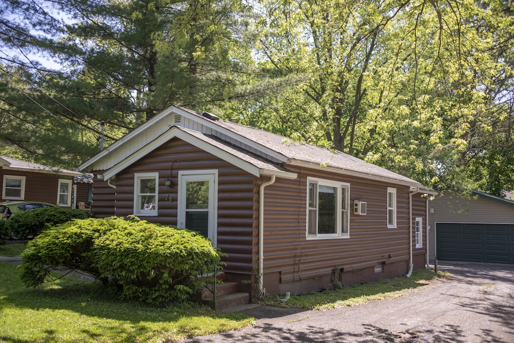 Lake Geneva Cottage in Williams Bay, Williams Bay Room Prices & Reviews Travelocity