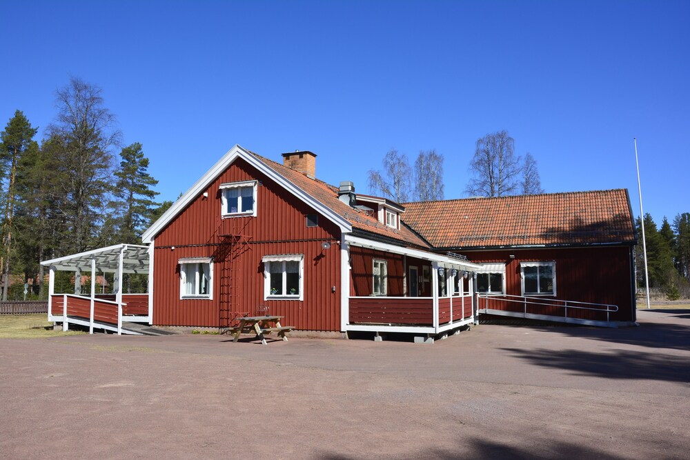 Siknäs Vandrarhem in Gävunda, Sweden