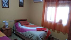 3 bedrooms, individually decorated, individually furnished, desk