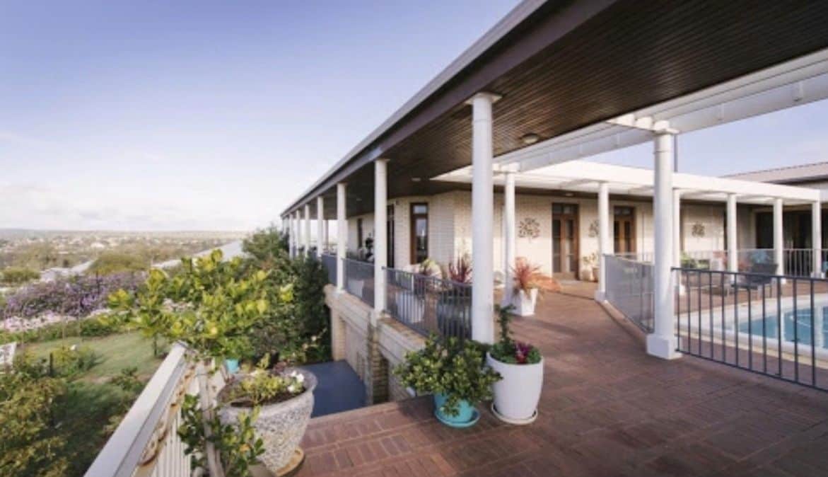 Fairway Manor Accommodation