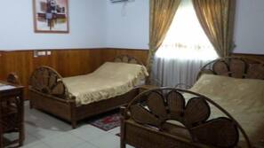 Desk, blackout curtains, iron/ironing board, free WiFi