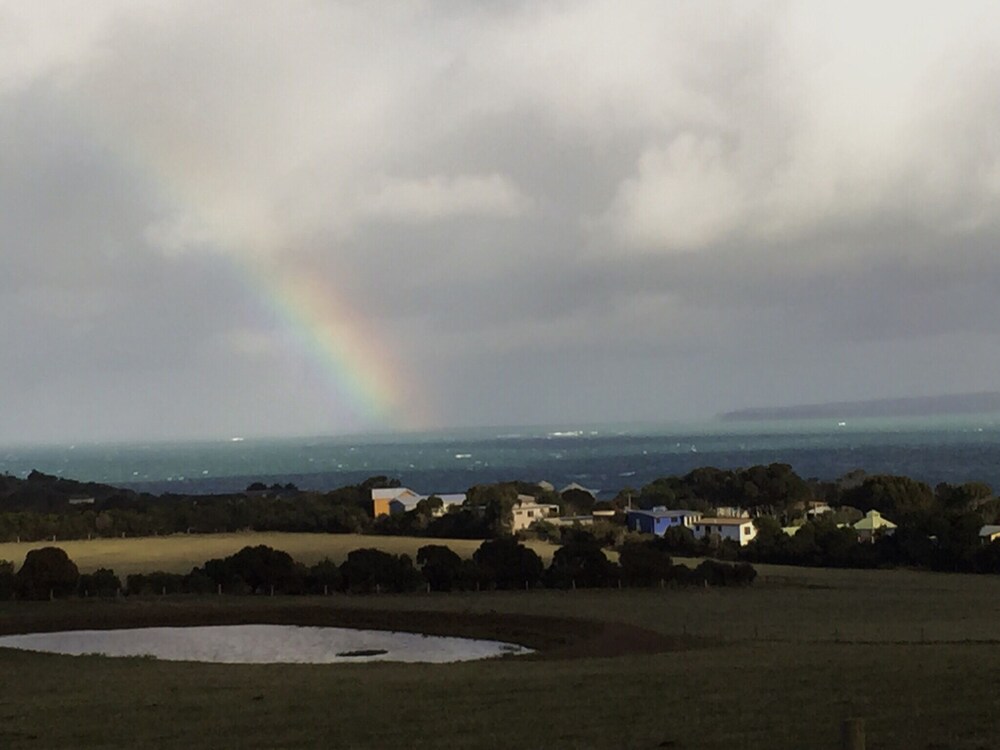 YOLO! 3BR House, Views, Near PENGUINS!!