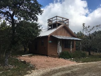 Walnut Canyon Cabins Fredericksburg 2020 Room Prices Reviews