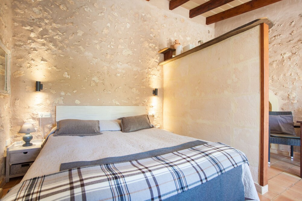 Photo - Can Pina - Eco Groc -