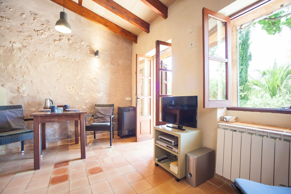 Photo - Can Pina - Eco Groc -