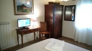 Desk, free WiFi, linens