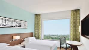 1 bedroom, hypo-allergenic bedding, minibar, in-room safe