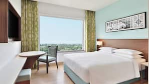 1 bedroom, hypo-allergenic bedding, minibar, in-room safe