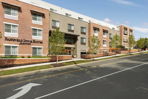 Great Place to stay Fairfield Inn & Suites by Marriott Charlottesville Downtown/University Area near Charlottesville