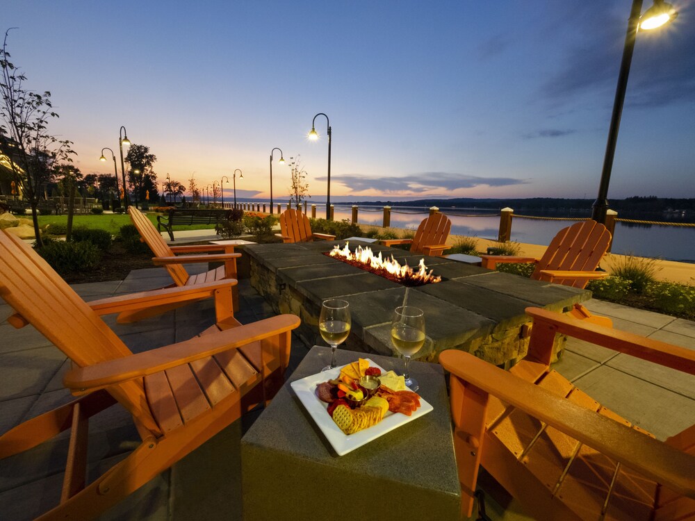 Chautauqua Harbor Hotel Jamestown in Celoron Best Rates & Deals on